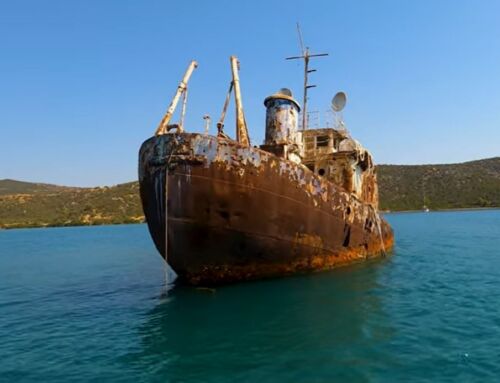 Ναυάγιο Ροδίνι: Η παλιά υδροφόρα που βυθίστηκε στον κόλπο του Πόρου (vid)