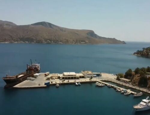 Λακκί Λέρος: Το δεύτερο μεγαλύτερο φυσικό λιμάνι της Ελλάδας από ψηλά